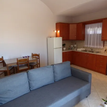 Rampelia Apartment