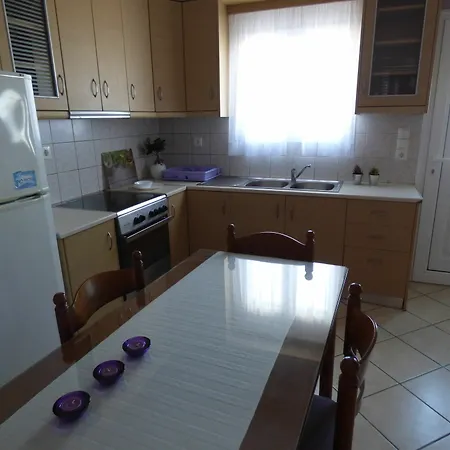 Rampelia Apartment Imerovigli (Santorini)